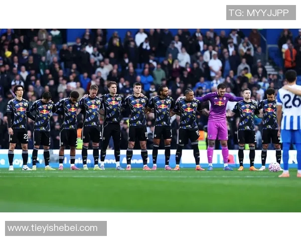 英超焦点战巴黎圣日耳曼与利物浦互交白卷全场气氛火爆解析