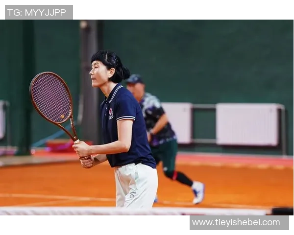 赛后分析:北京网球队与深圳网球队的默契配合与战术探讨 赛后分析:北京网球队与深圳网球队的默契配合与战术探讨