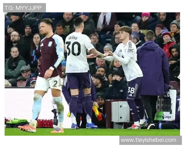 那不勒斯在友谊赛中绝杀曼联全场沸腾精彩瞬间回顾