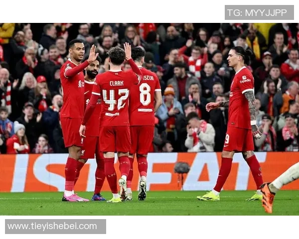 欧联杯精彩对决那不勒斯狂胜利物浦五球引爆全场激情