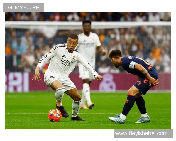 皇马与利物浦友谊赛精彩回顾神扑瞬间引发全场热烈反响 皇马与利物浦友谊赛精彩回顾神扑瞬间引发全场热烈反响