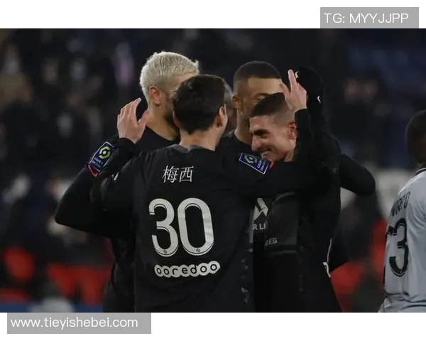 足总杯惊现冷门巴黎圣日耳曼小胜曼联引发争议判罚全场沸腾 足总杯惊现冷门巴黎圣日耳曼小胜曼联引发争议判罚全场沸腾